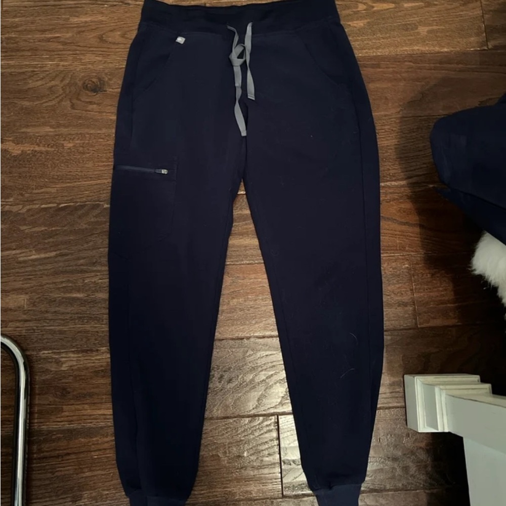 Figs Blue Jogger Sweatpants with Elastic Cuffs and Tapered Fit
